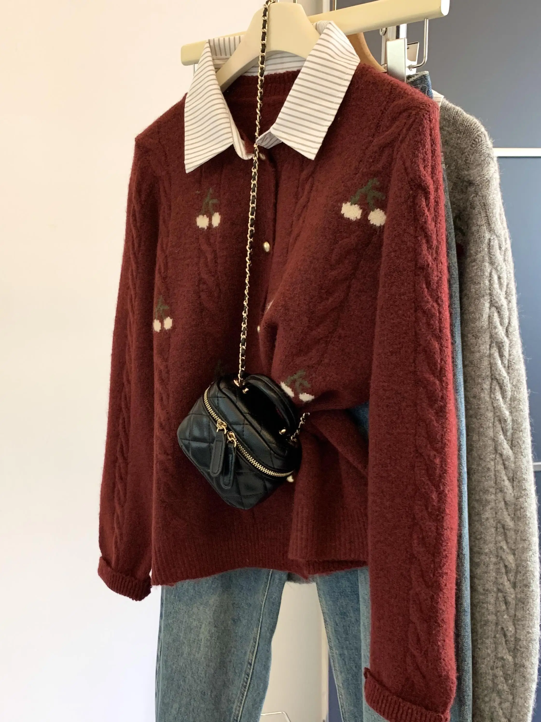 Women's Loose Knitted Sweater  - Embroidery Rose ulasan dan harga