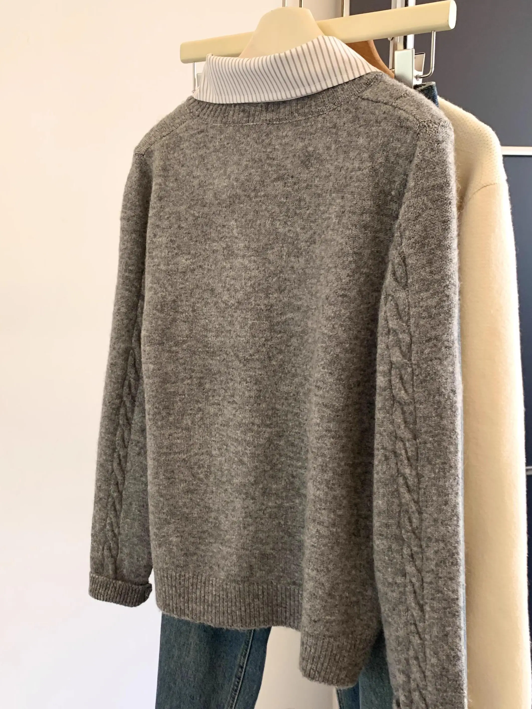 Women's Loose Knitted Sweater  - Embroidery Rose ulasan dan harga
